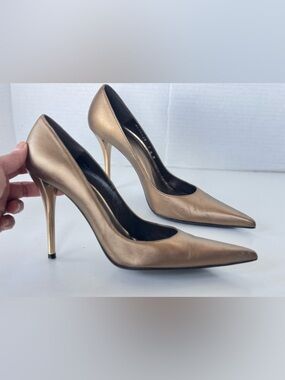 Stuart Weitzman Party Gold Pointy Toe Stiletto Heels Shoes Women’s Size 7.5 M